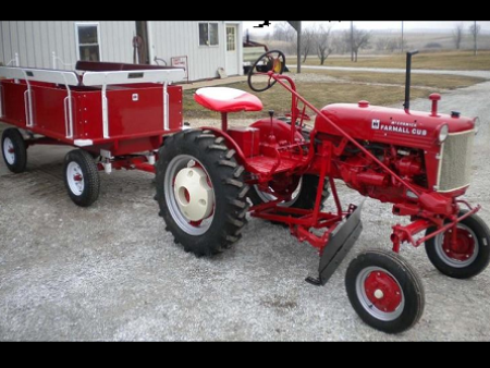 Tractor shipping and hauling service